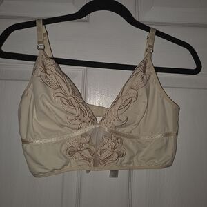 NWOT Thistle and Spire Cream Embroidered Bralette